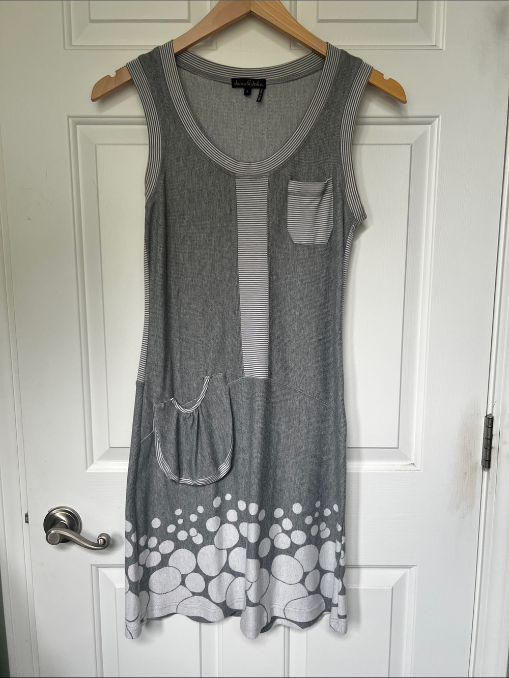 Jane & John Lightweight Gray Sleeveless Midi Dress with Pocket Details
